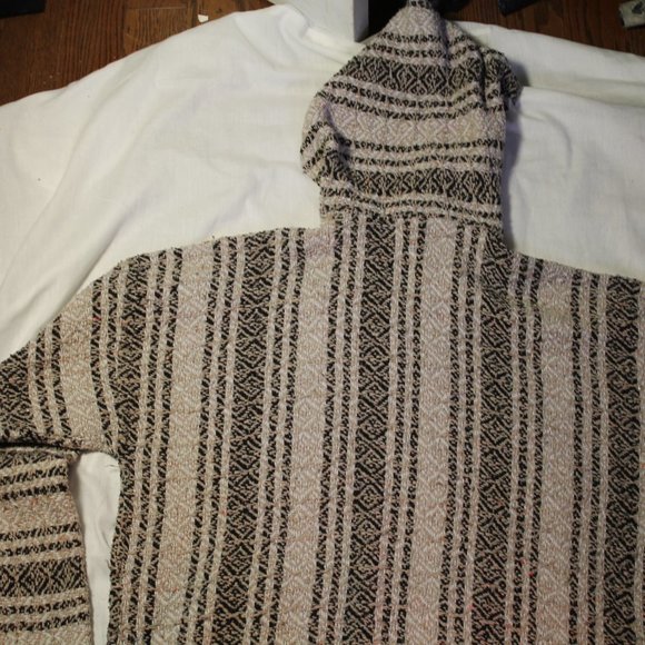 Baja knit hippie hoodie poncho - Picture 6 of 10